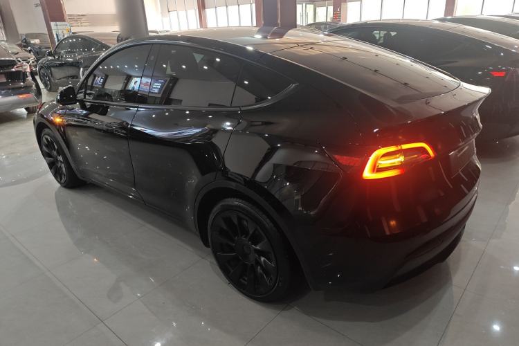 Used Tesla Model Y 2021 Standard Range Rear-Wheel Drive Version