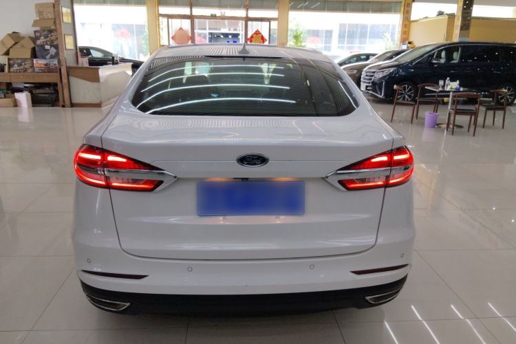 Used Ford Mondeo 2018 EcoBoost 200 Smart Control Luxury Model China VI Standard