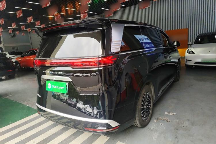 Used Denza D9 2024 DM-i 1050 Luxury Model Rear Right 45 Deg