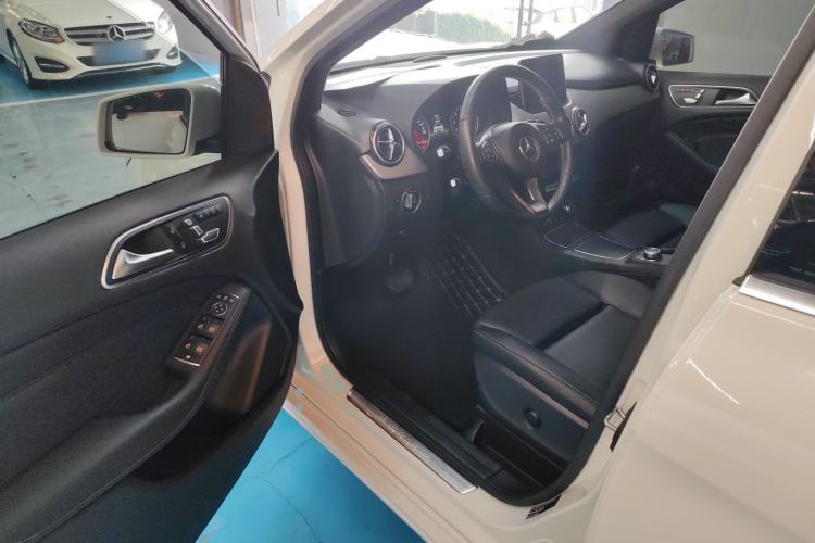 Used Mercedes-Benz B-Class 2018 B 200 Fashion Model