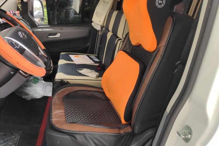 Used SAIC MAXUS Xintu V80 