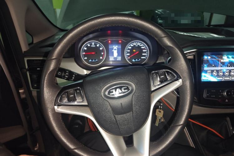 Used JAC Refine M4 2019 Business & Travel Series 2.0L Manual Speed Edition China VI Standard
