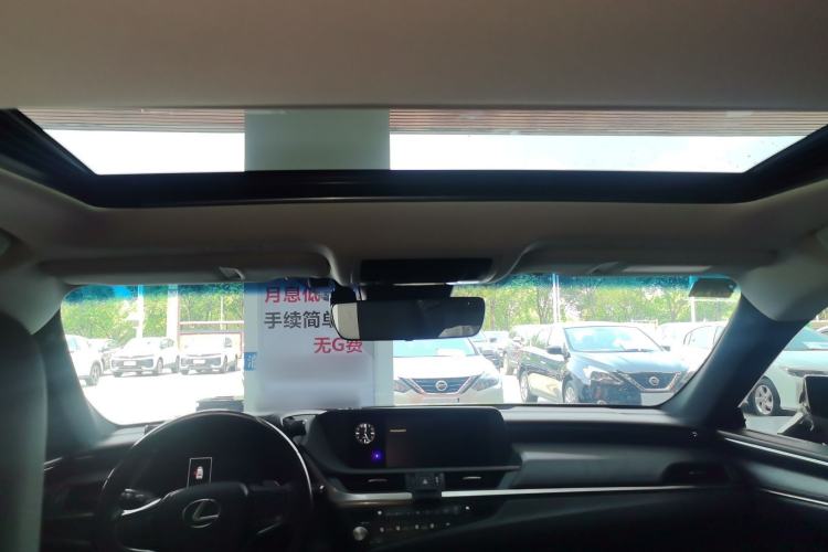 Used Lexus ES 2020 200 Excellence Edition
