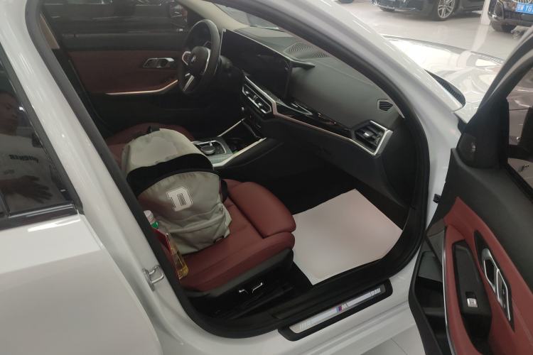 Used BMW 3 Series 2024 325Li M Sport Night Edition Package Right Front Seat