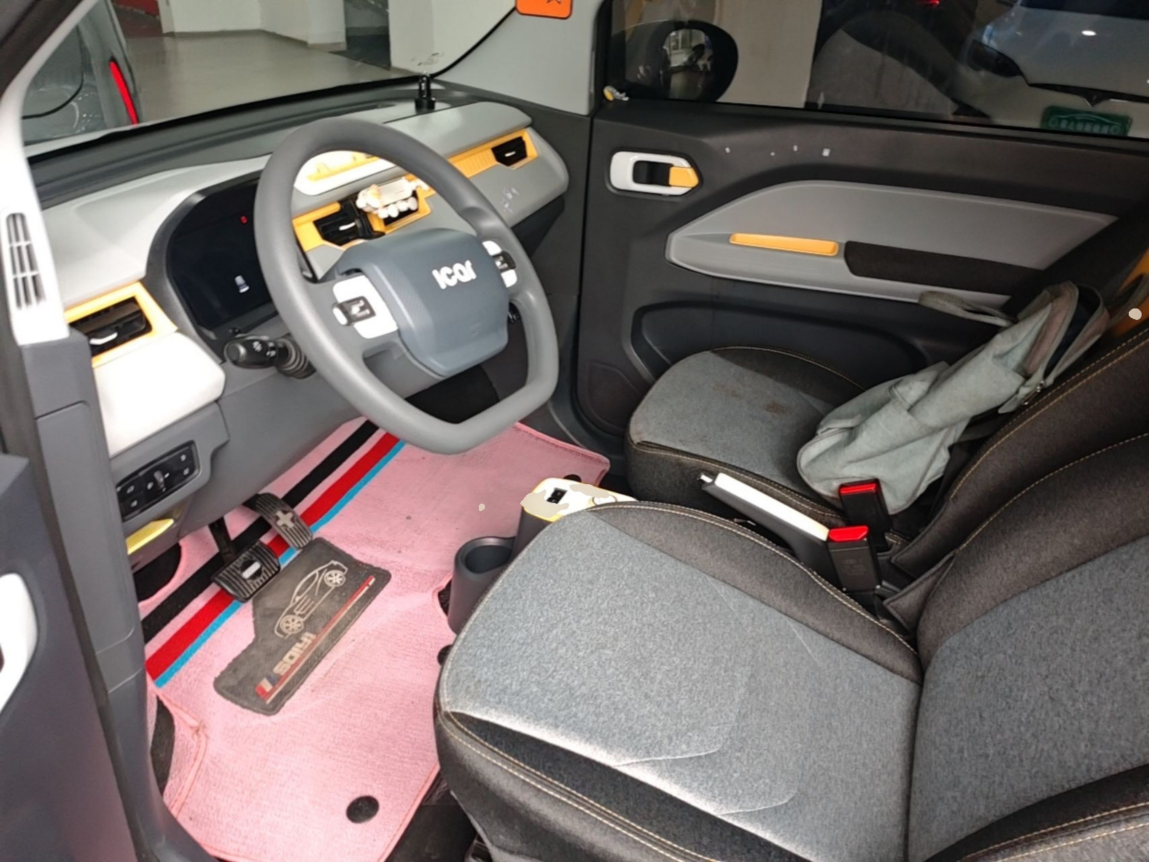Interior delantero