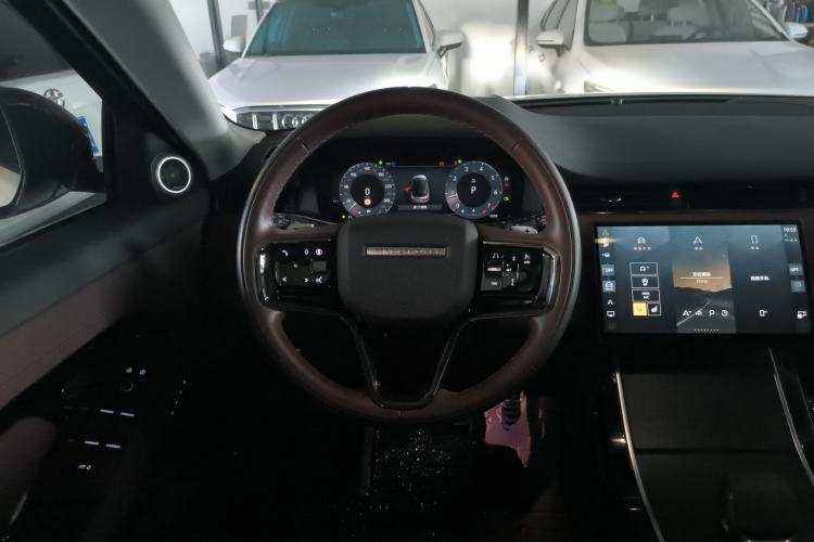 Used Land Rover Range Rover Evoque 2024 Aurora L 249 PS Prestige Light-Chasing Edition
