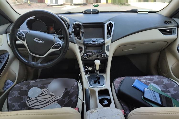 Used Chery Arrizo 7 2013 1.6L CVT Zhixiang Edition Center Console