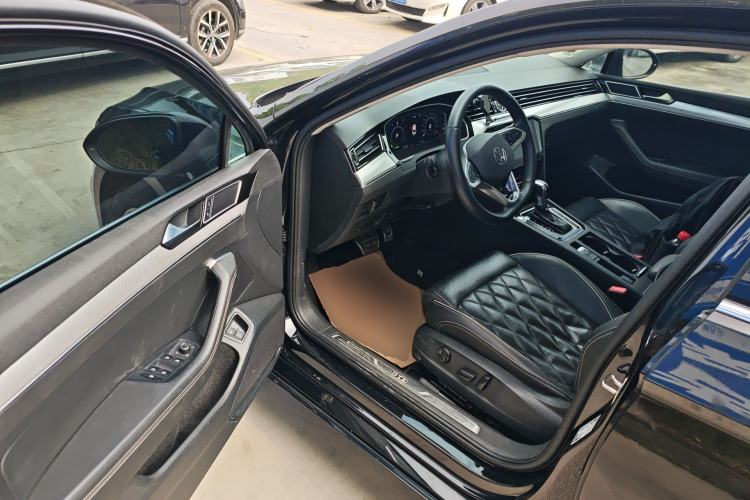 Used Volkswagen Magotan GTE Plug-in Hybrid 2022 GTE Luxury Model
