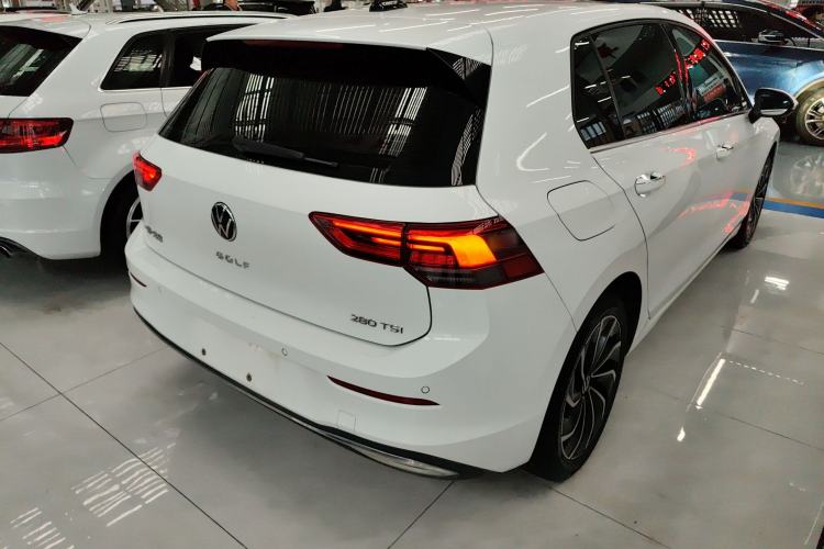 Used Volkswagen Golf 2023 Facelift 280TSI DSG Pro
