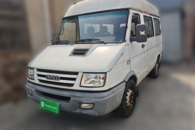 Used Iveco Daily 2014 2.5T-A35 NJ6484ACM47Z4