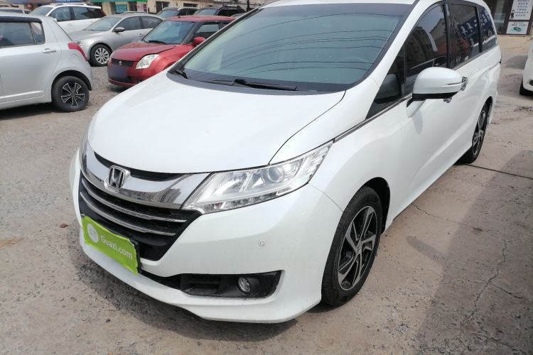Used Honda Odyssey 2015 Revised 2.4L Luxury Edition