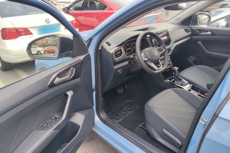 Used Volkswagen Tharu 2025 NewRui 300TSI Prestige Edition