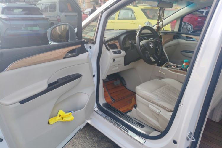 Used Buick GL8 2018 ES 28T Comfort Model China VI Standard
