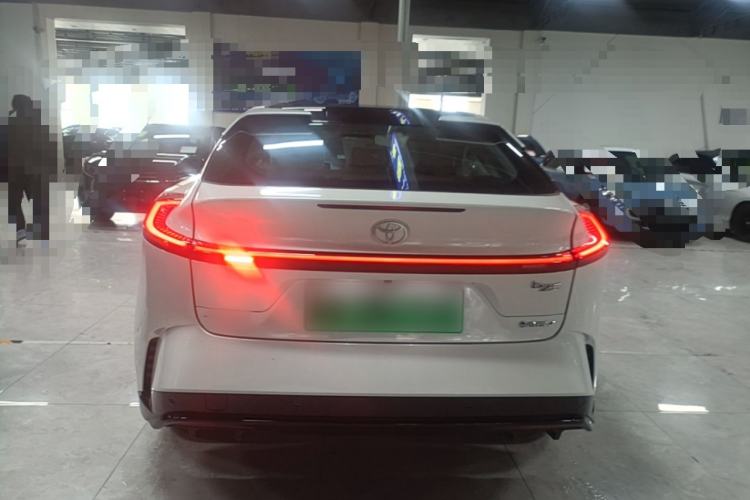 Used Toyota bZ5 2025 Model 550 PRO
