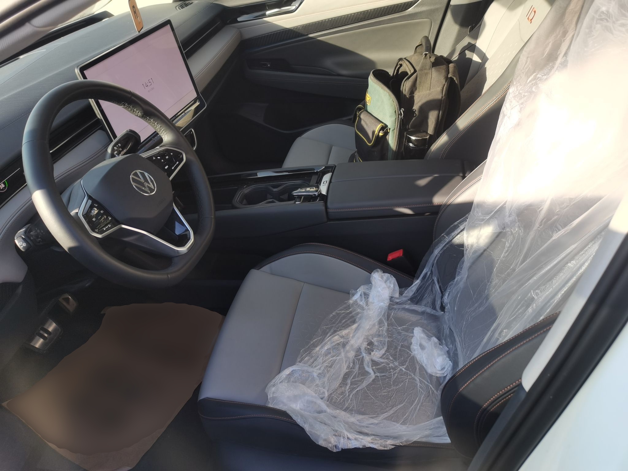 Переднее сиденье в автомобиле