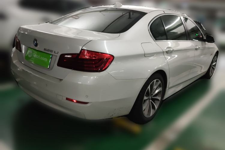 Used BMW 5 Series 2017 525Li Leading Model
