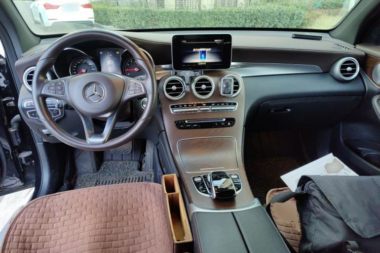 Used Mercedes-Benz GLC 2019 GLC 300 L 4MATIC Dynamic Model