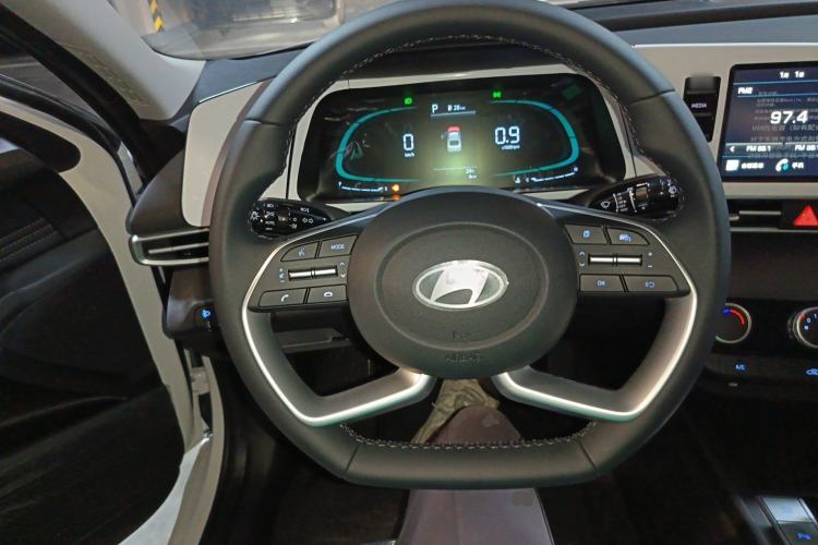 Used Hyundai Elantra 2023 1.5L CVT GLX Elite Edition
