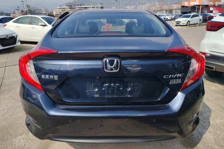 Used Honda Civic 2016 220TURBO CVT Luxury Edition
