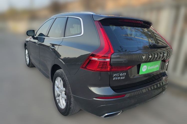 Used Volvo XC60 2019 T5 4x4 Smart Edition China V Standard