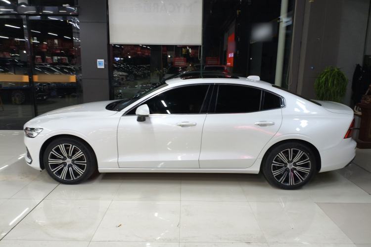Used Volvo S60 2021 T4 Zhiyuan Luxury Edition