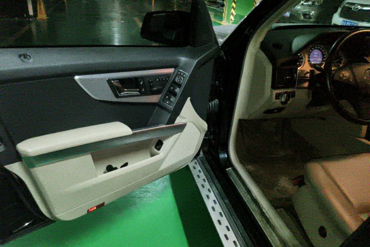 Used Mercedes-Benz GLK-Class 2011 GLK 300 4MATIC Fashion Model Driver Seat