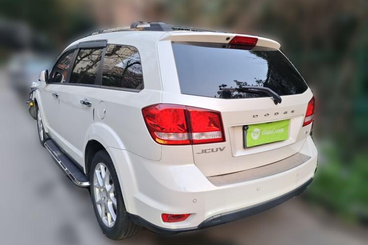 Used Dodge Journey 2013 2.4L Two-Wheel Drive Luxury Version