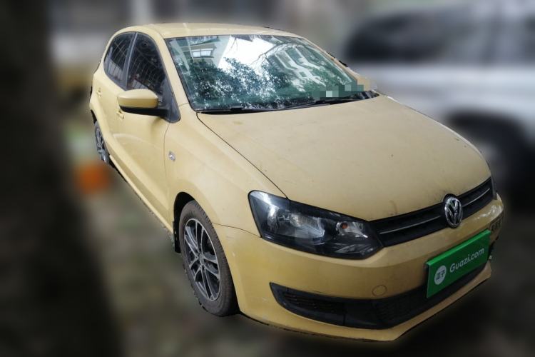 Used Volkswagen Polo 2011 1.4L Manual ZhiLe Edition Front Right 45 Deg