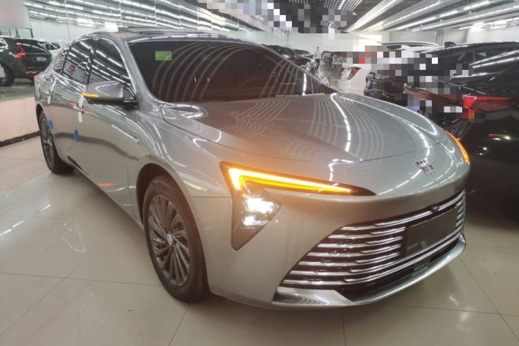 Used Buick LaCrosse 2025 28T Platinum Edition
