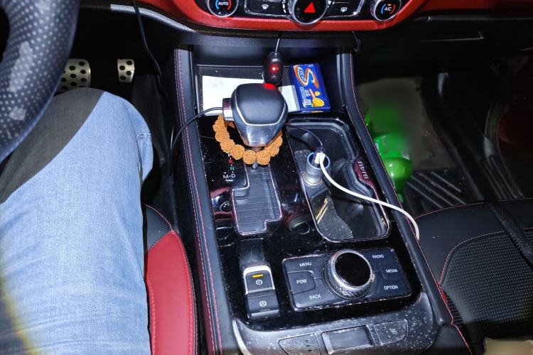 Used BAIC Off-Road BJ40 2019 PLUS 2.3T Automatic Four-Wheel Drive Premium Edition China VI Gear Lever