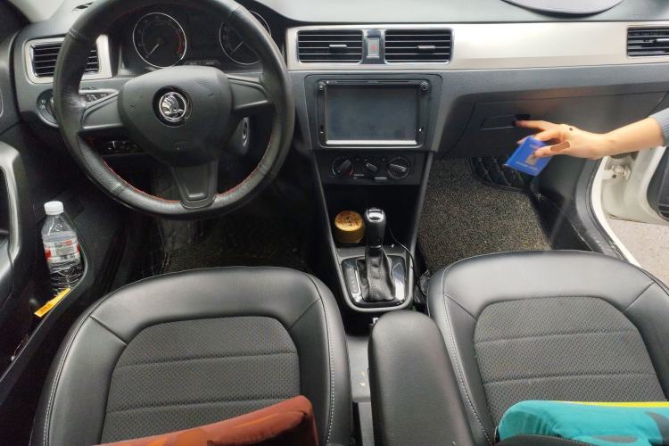 Used Skoda Rapid Spaceback 2014 1.6L Automatic Enjoyment Edition
