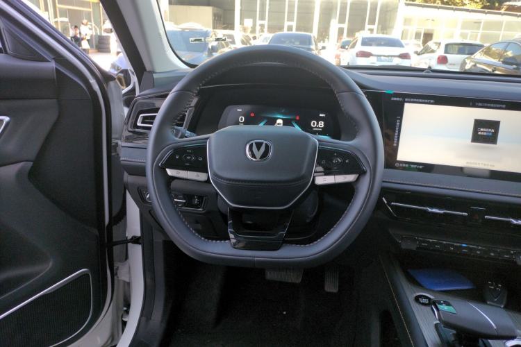 Used Changan X7 PLUS 2024 1.5T Automatic Luxury 7-Seater