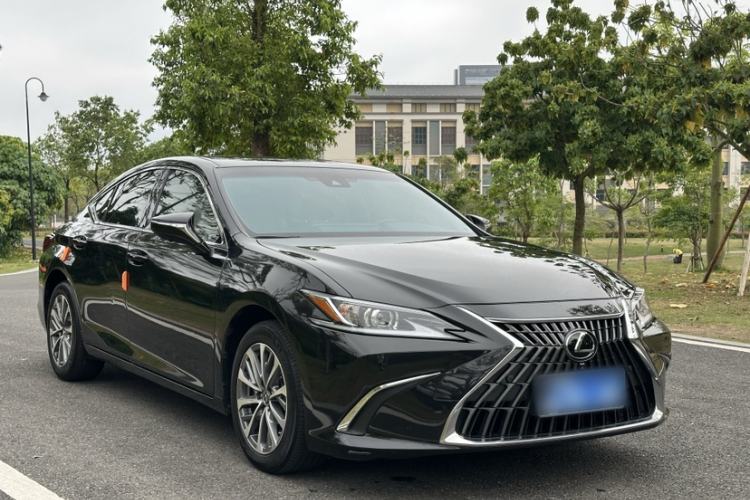 Used Lexus ES 2023 200 Excellence Edition Exterior 6