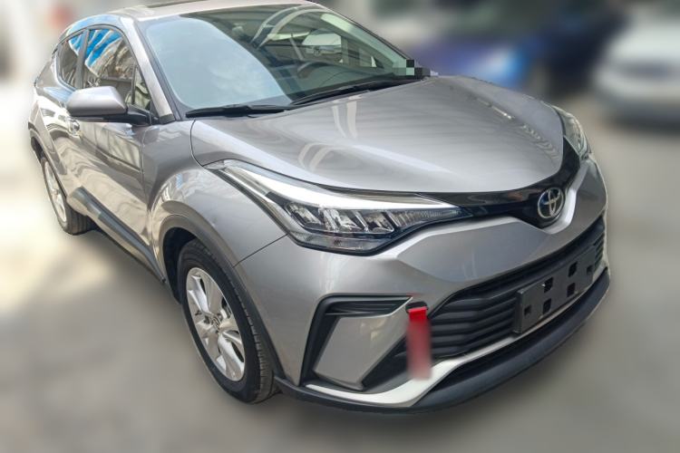 Used Toyota IZOA 2021 2.0L Enjoy Edition Front Right 45 Deg