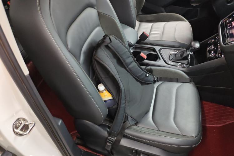 Used Volkswagen Tiguan L 2019 330TSI Automatic Two-Wheel Drive Panoramic Comfort Edition China VI Standard Right Front Seat