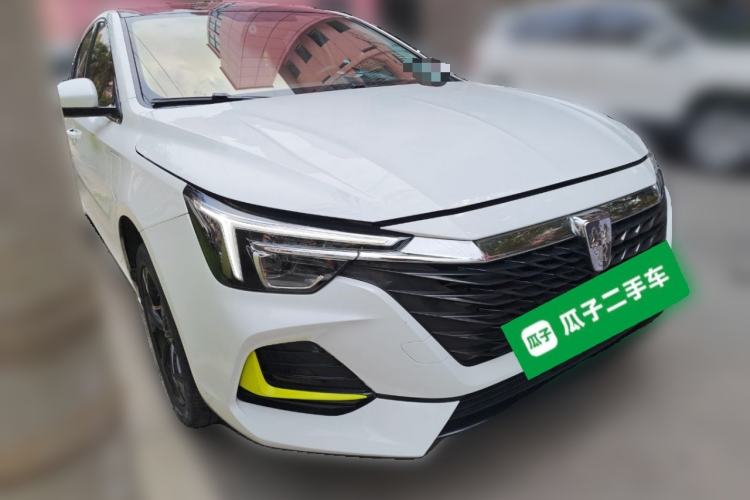 Used Roewe i6 MAX New Energy 2021 EV 500 Skyroof Flagship Edition Front Right 45 Deg