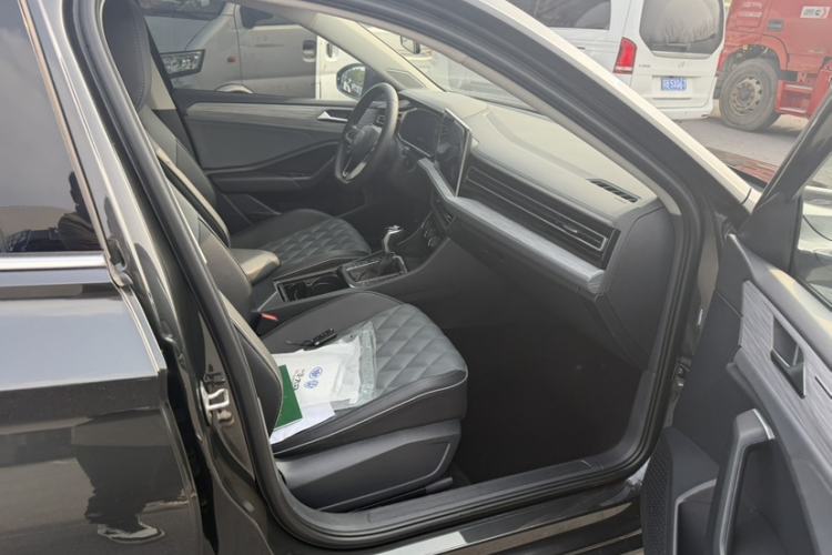 Used Volkswagen Sagitar 2023 300TSI DSG Excellence Edition Interior 5