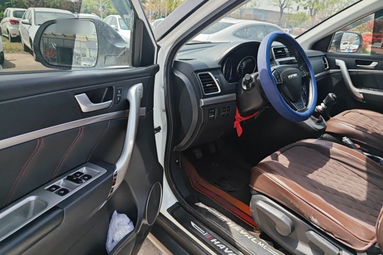 Used Haval M6 2019 1.5T Manual Two-Wheel Drive Urban Version China VI Standard
