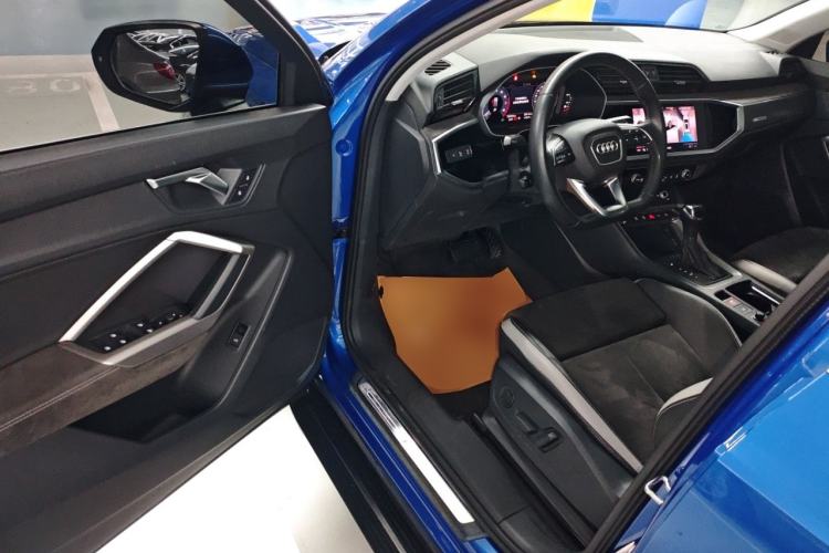 Used Audi Q3 2021 35 TFSI Fashion Dynamic Model
