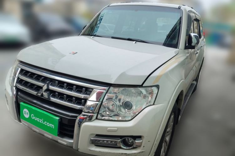 Used Mitsubishi Pajero 