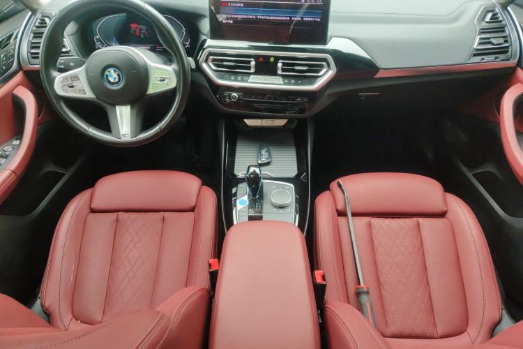 Used BMW iX3 2022 Leading Model Center Console