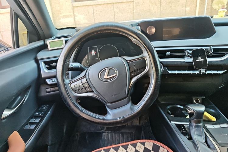 Used Lexus UX 2020 260h Explore-Cool Edition Steering Wheel