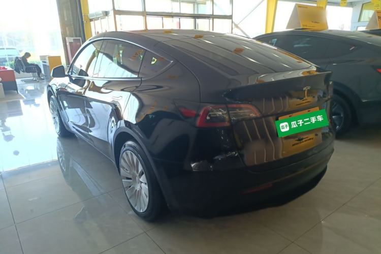 Used Tesla Model Y 2023 Rear-Wheel-Drive Version Exterior 2