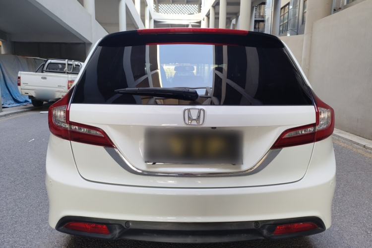Used Honda Jade 2013 1.8L automatic Comfort version 5 seats
