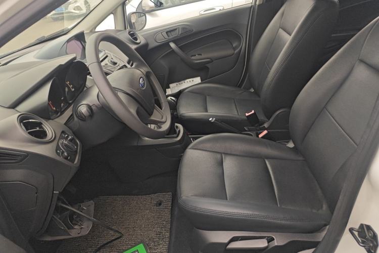 Used Ford Fiesta 2013 Sedan 1.5L Manual Fashion Edition