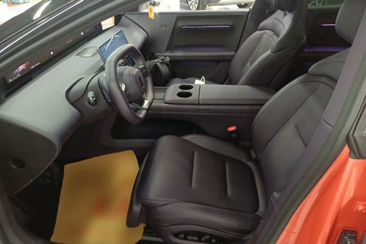 Used Avatr 06 2025 Ultra Pure Electric Edition Left Front Seat