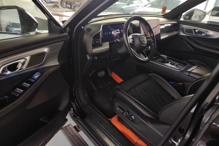 Used GAC Trumpchi GS8 2022 Flagship Series 2.0 TGDI Two-Wheel-Drive Prestige Edition (7 Seats)