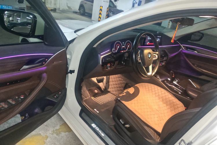 Used BMW 5 Series New Energy 2019 530Le Luxury Package
