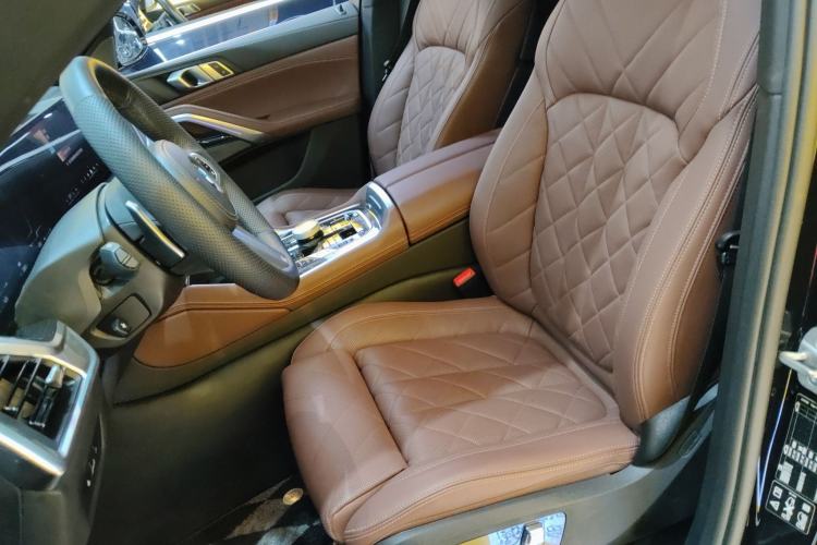 Used BMW X6 2023 xDrive40i Luxury Model with M Sport Package