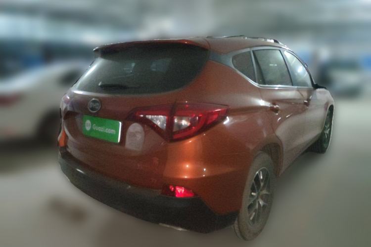 Used BYD Song 2016 GaiShi Edition 1.5TI Manual Elite Model
